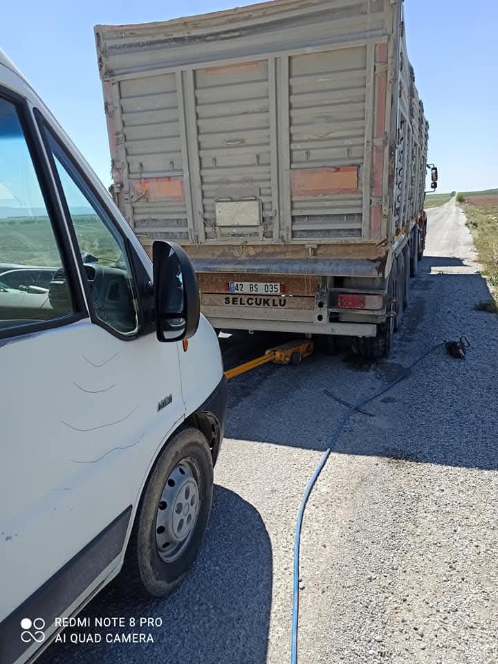 Kadınhanı patlak lastik tamiri ve yol yardım